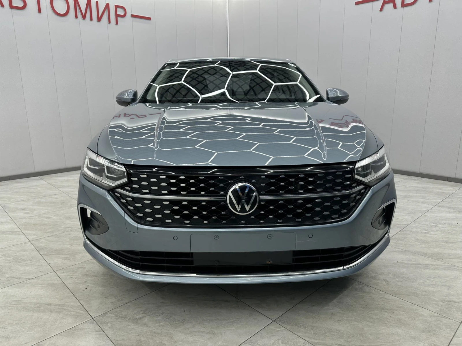 Volkswagen Lavida, 2022г, передний привод, робот