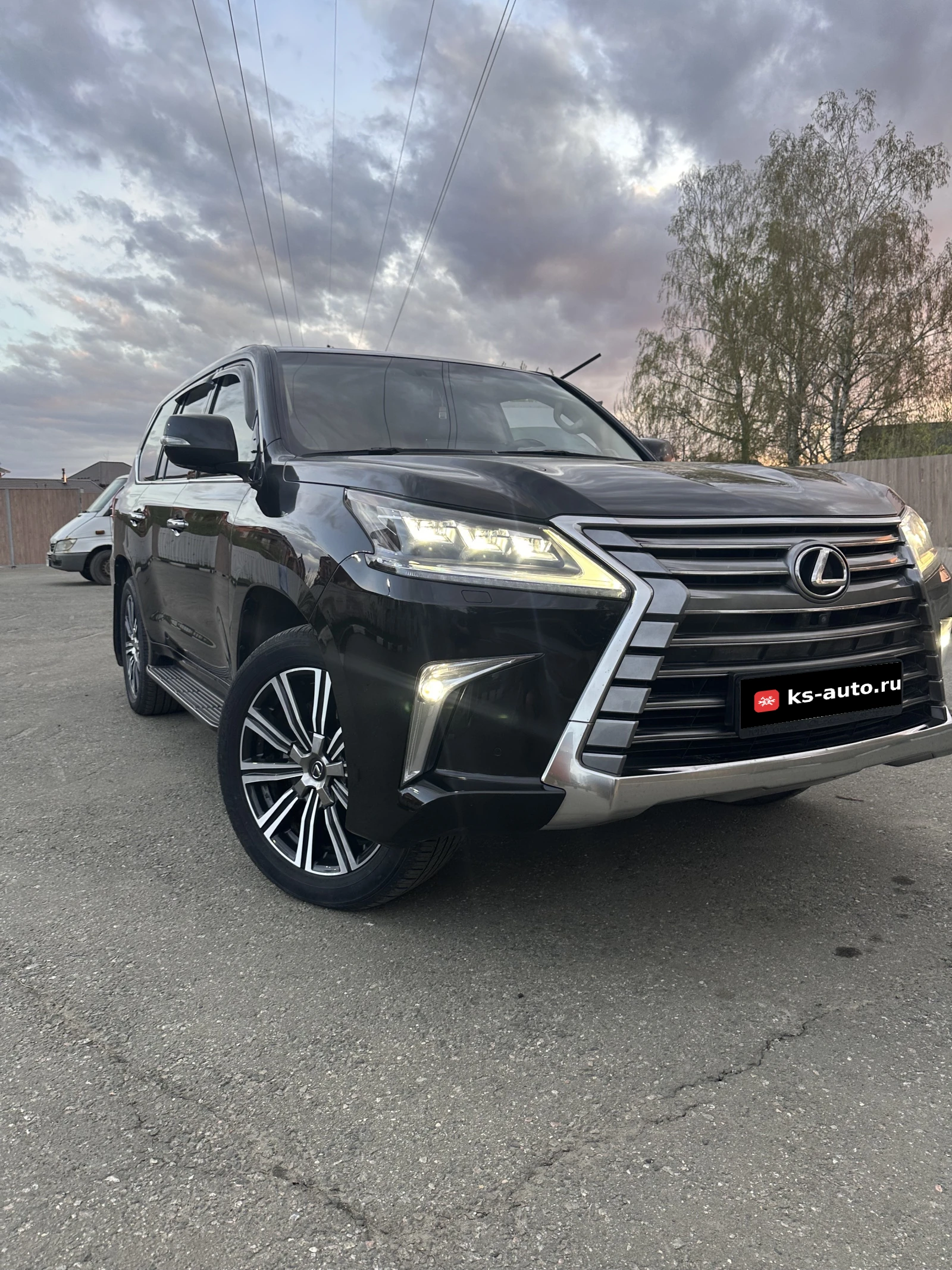 Lexus LX, 2016г, полный привод, автомат
