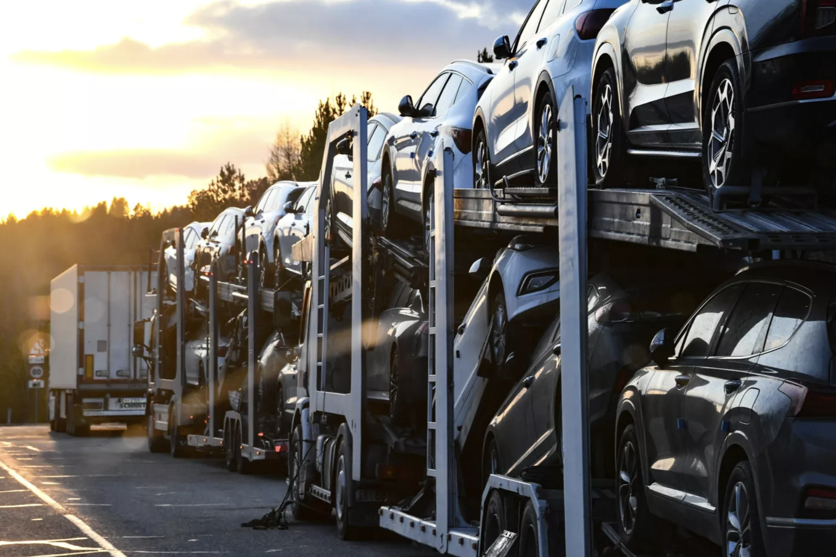 Импорт автомобилей из Беларуси в Россию сократился в три раза в 2025 году!