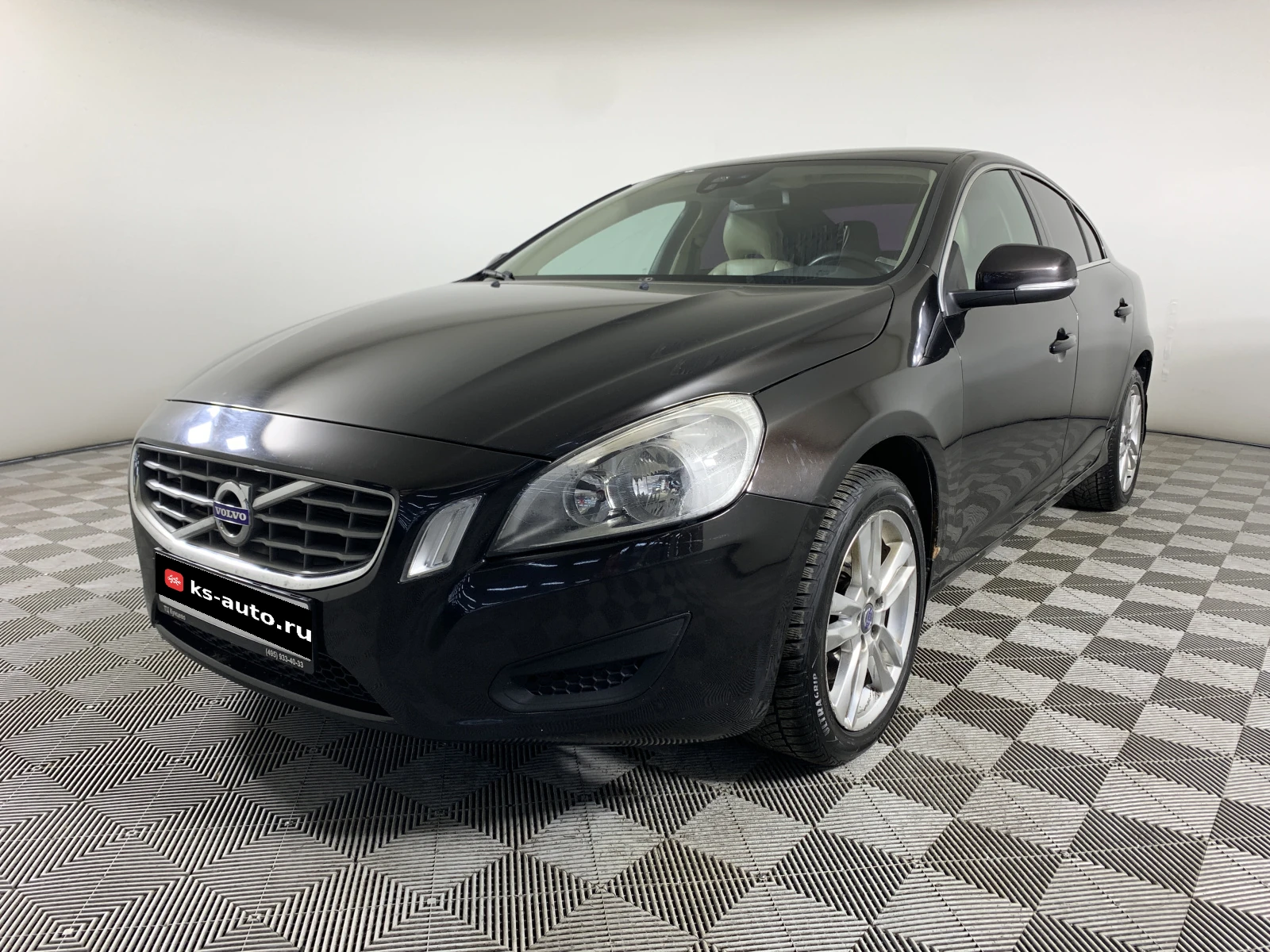 Volvo S60, 2012г, передний привод, робот