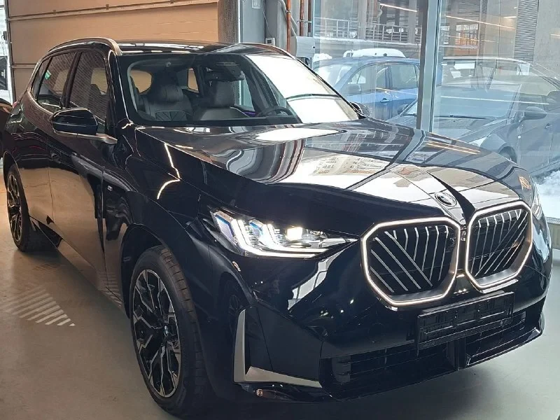 BMW X3, 2025г, полный привод, автомат