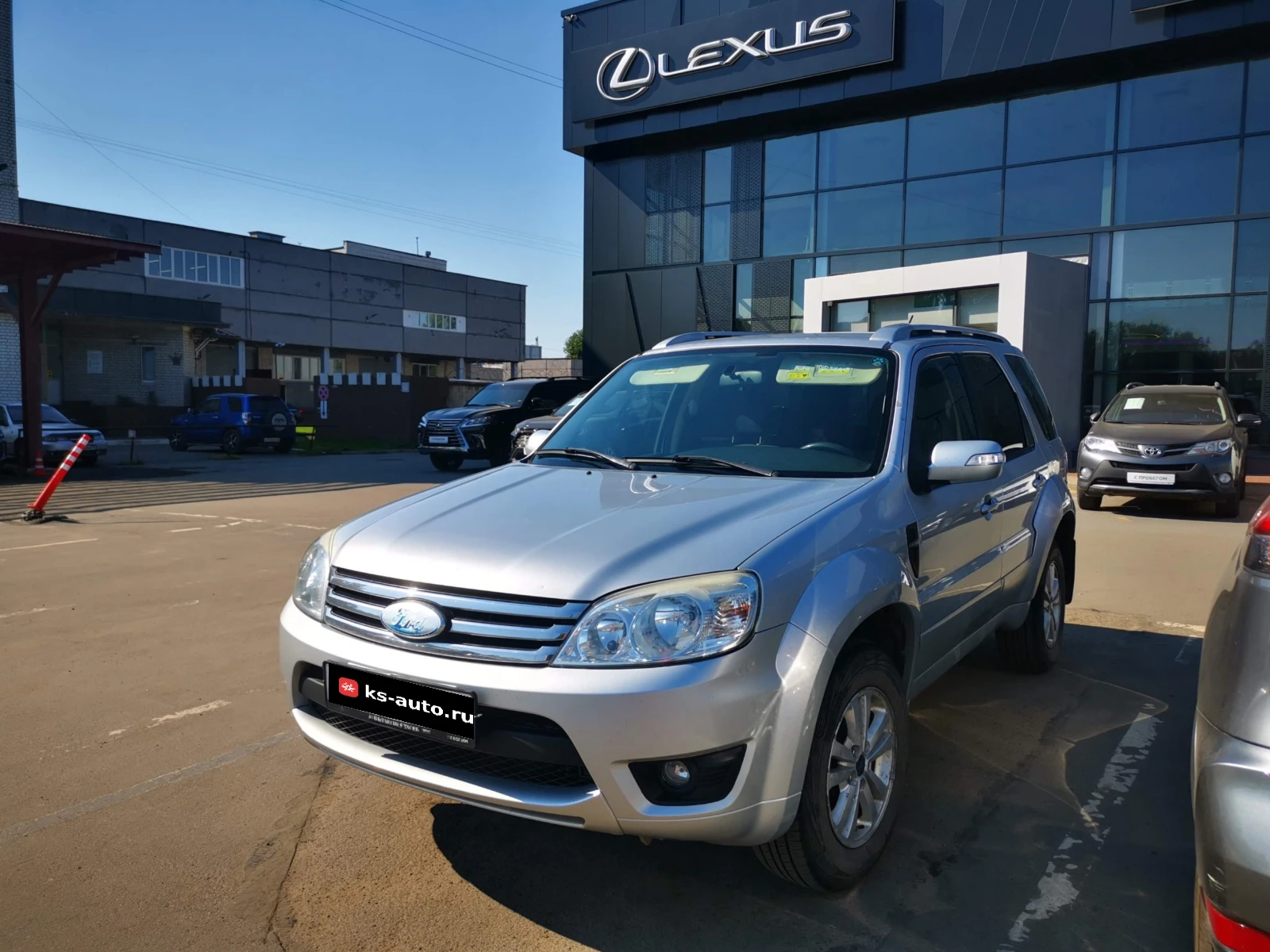 Ford Escape, 2009г, полный привод, автомат