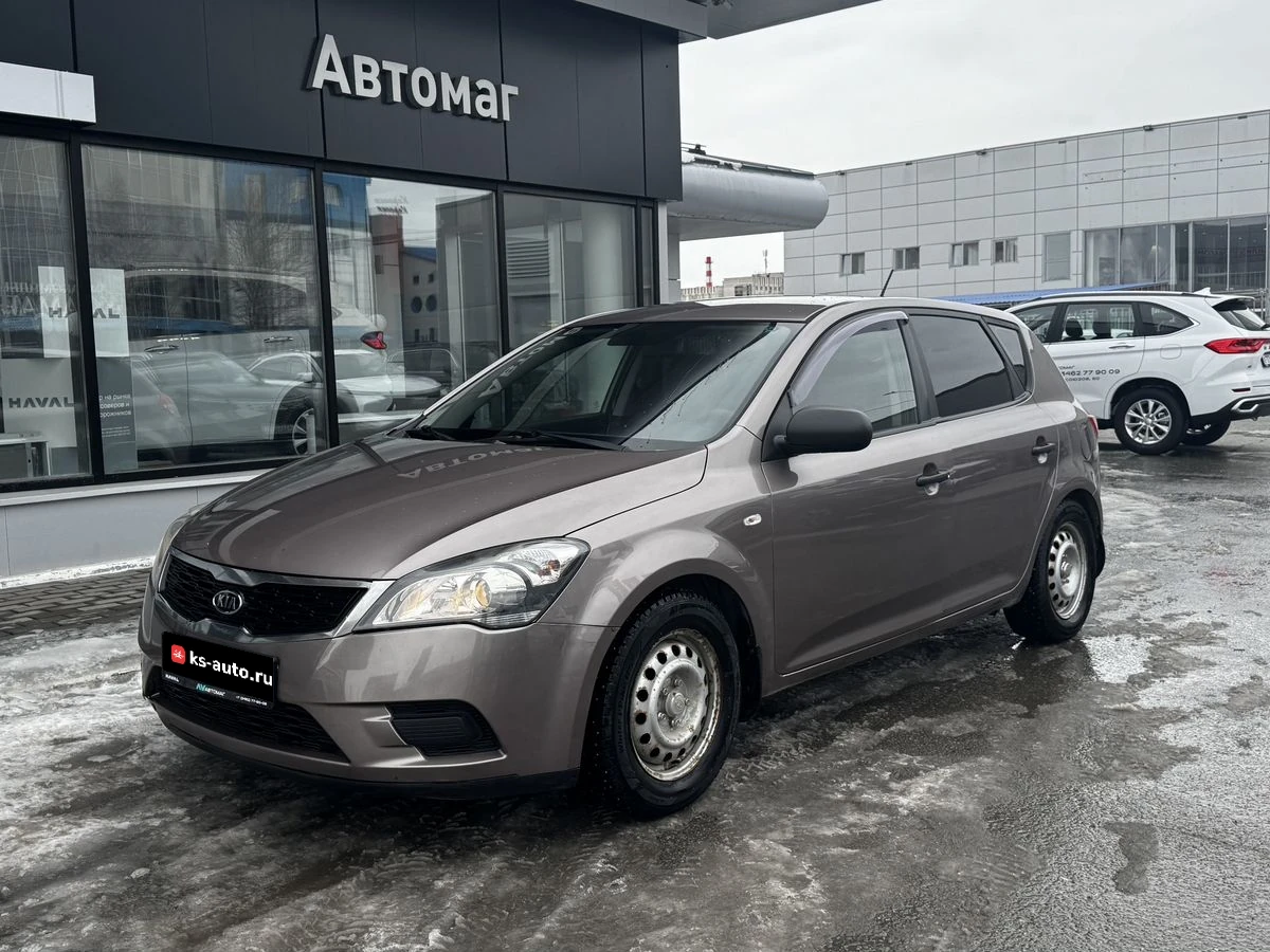 Kia Ceed, 2010г, передний привод, механика