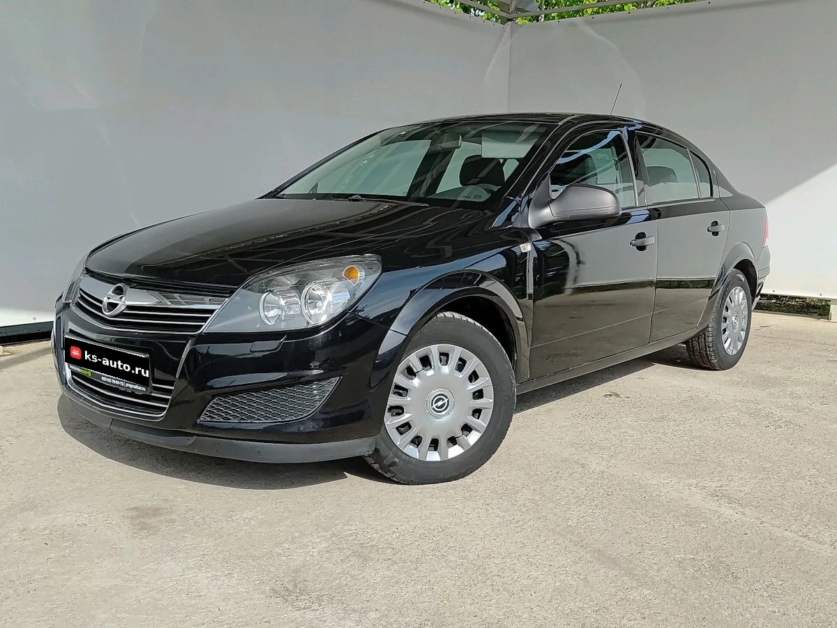 Opel Astra, 2010г, передний привод, механика