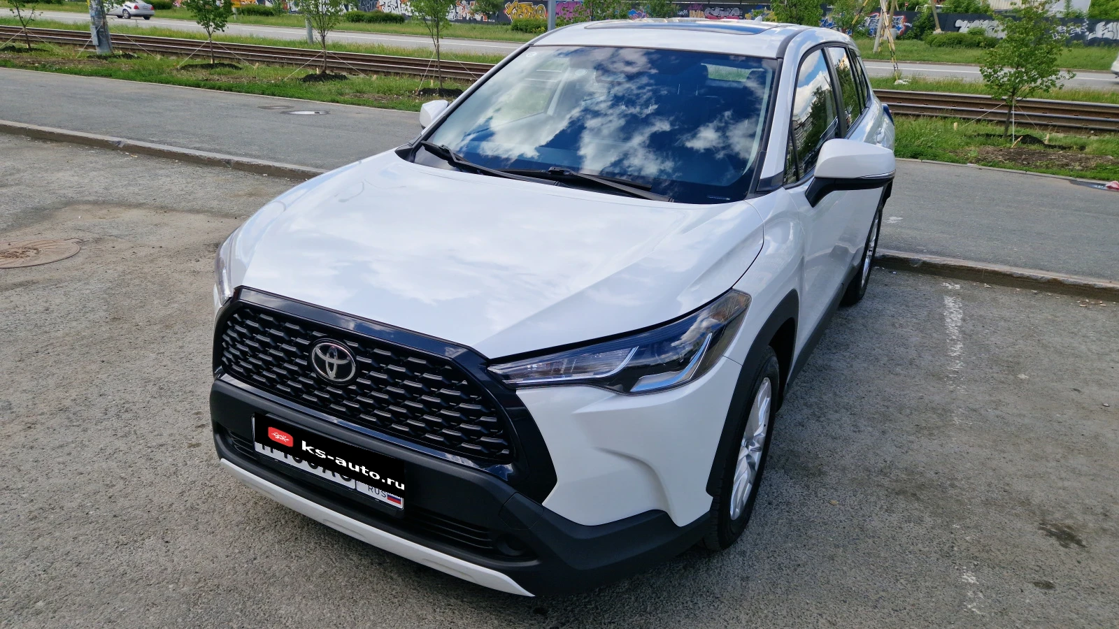 Toyota Corolla Cross, 2025г, передний привод, вариатор