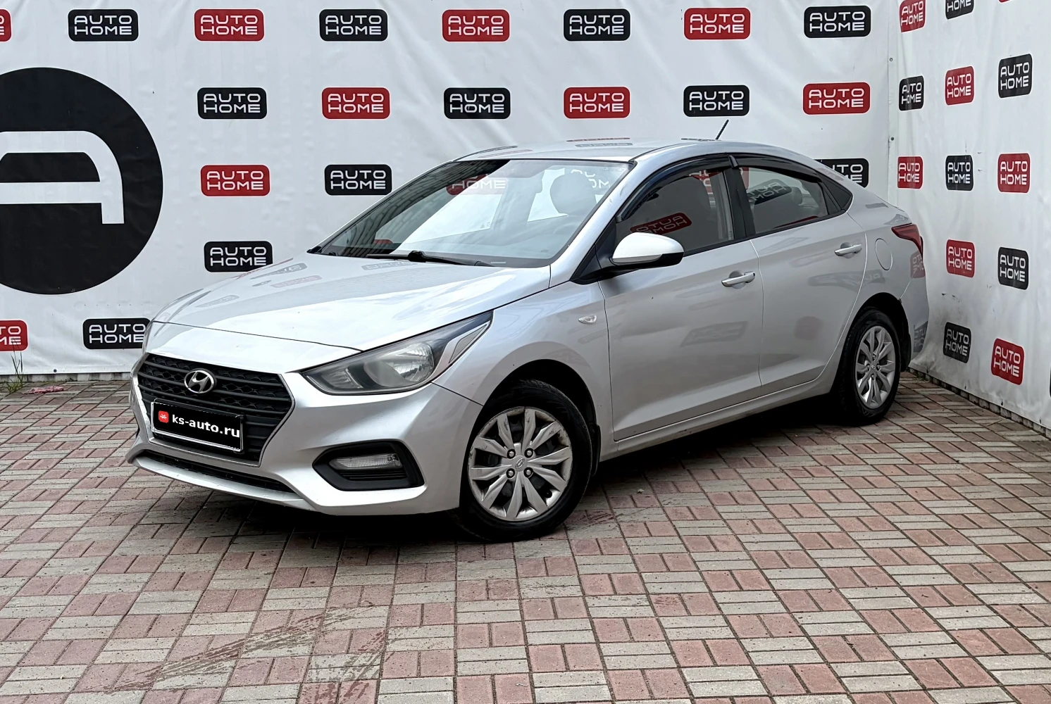 Hyundai Solaris, 2018г, передний привод, автомат