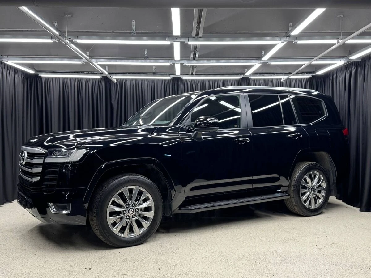 Toyota Land Cruiser, 2022г, полный привод, автомат