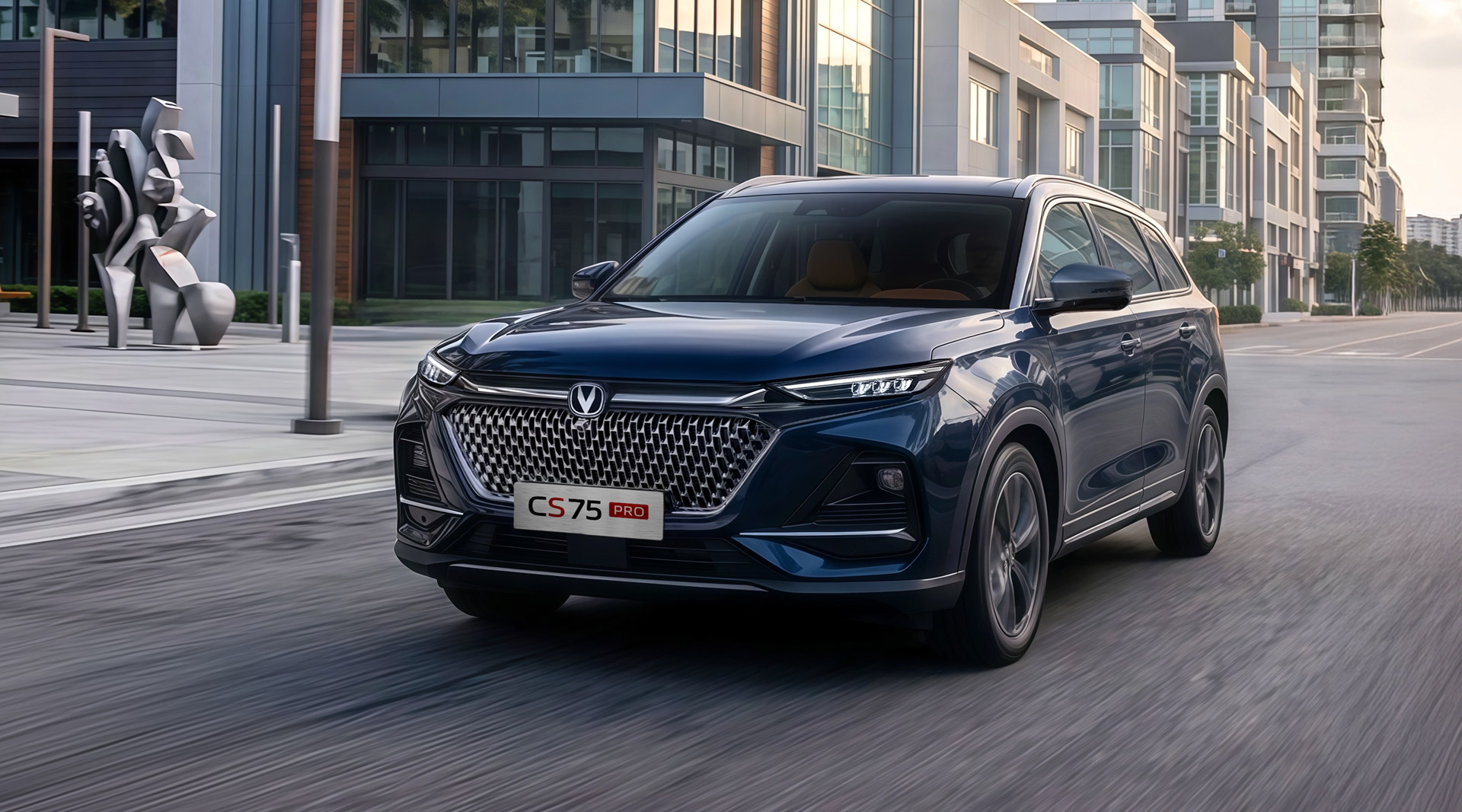 В России скоро начнутся продажи семиместного кроссовера Changan CS75 Pro