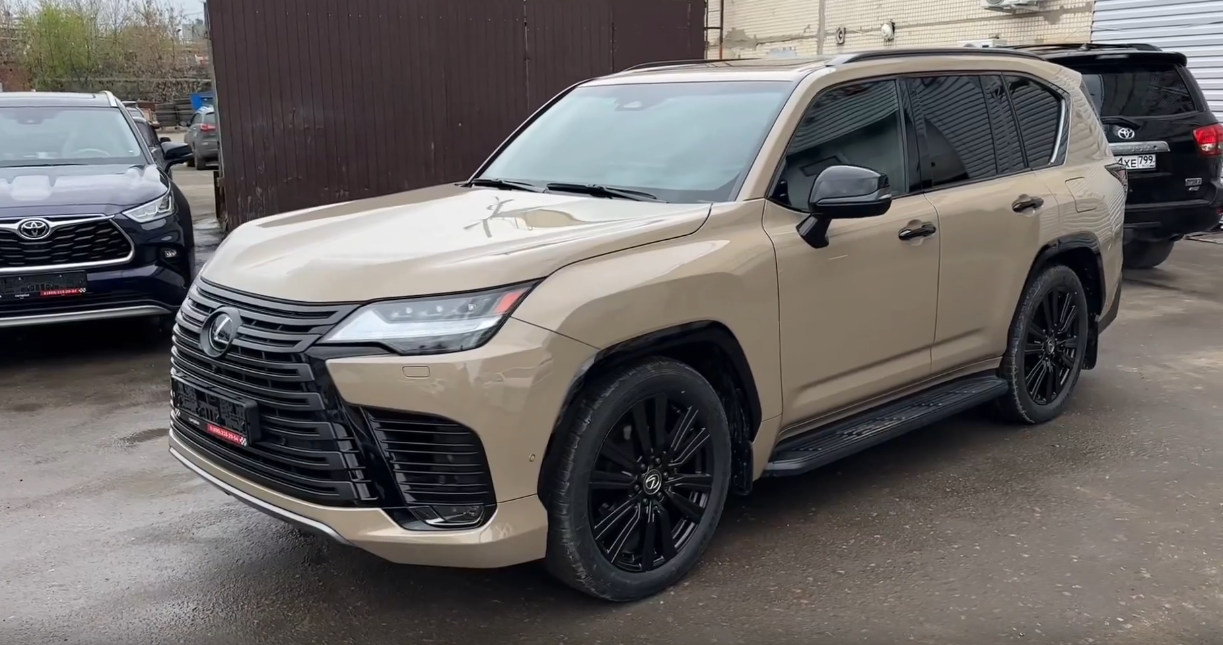 Lexus LX 700h 2026 — честный обзор: чем он отличается от Land Cruiser 300 и стоит ли своих денег