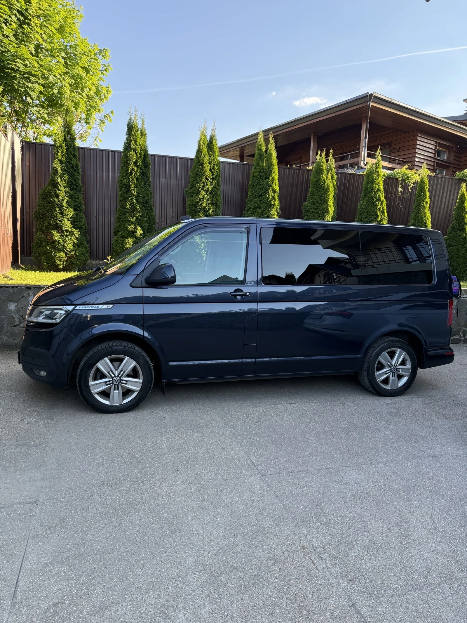 Volkswagen Caravelle, 2021г, полный привод, робот