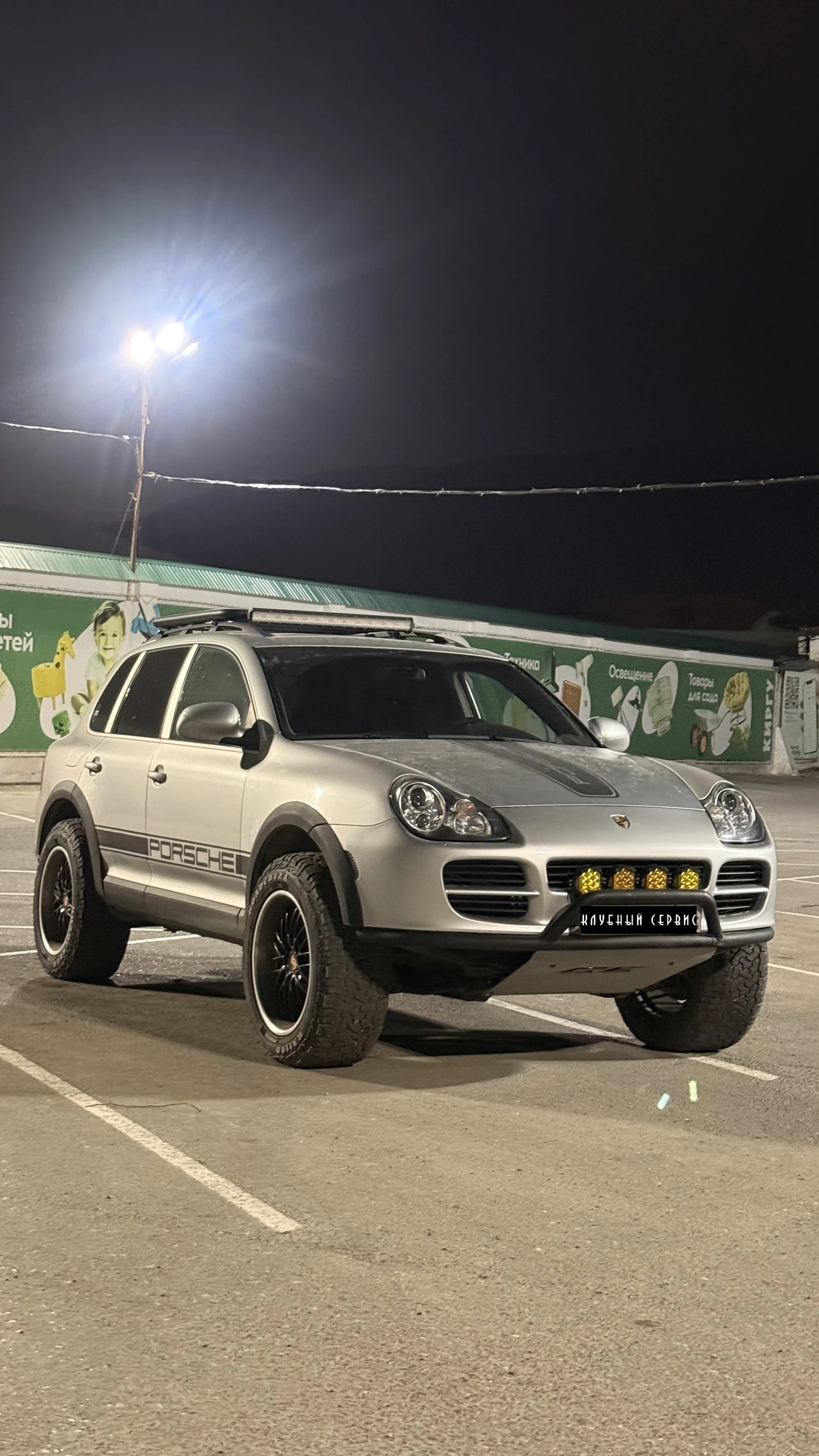 Porsche Cayenne, 2004г, полный привод, автомат