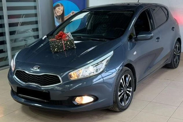 Kia Ceed, 2013г., передний привод, автомат