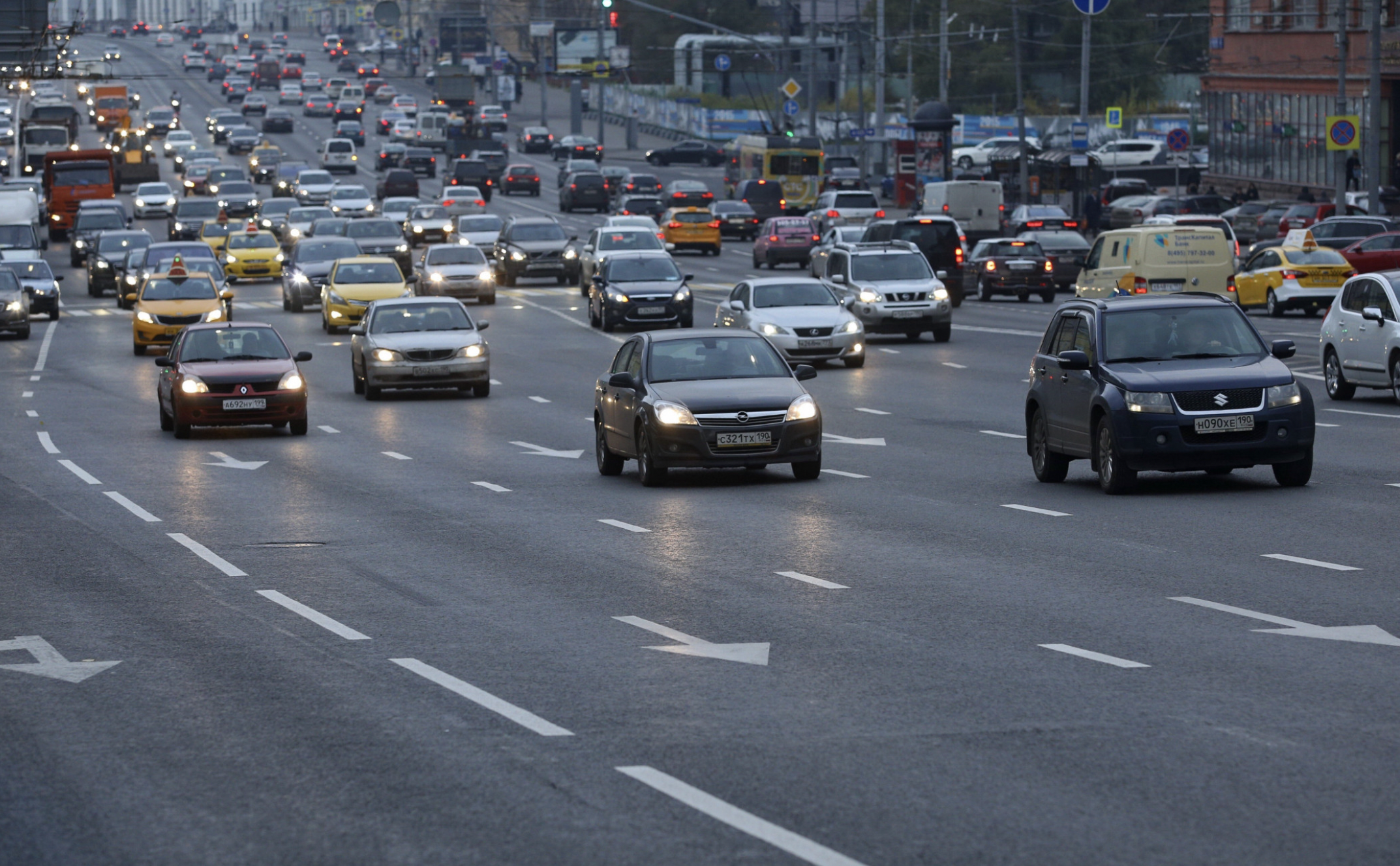 Россияне стали чаще «стучать» на нарушителей ПДД