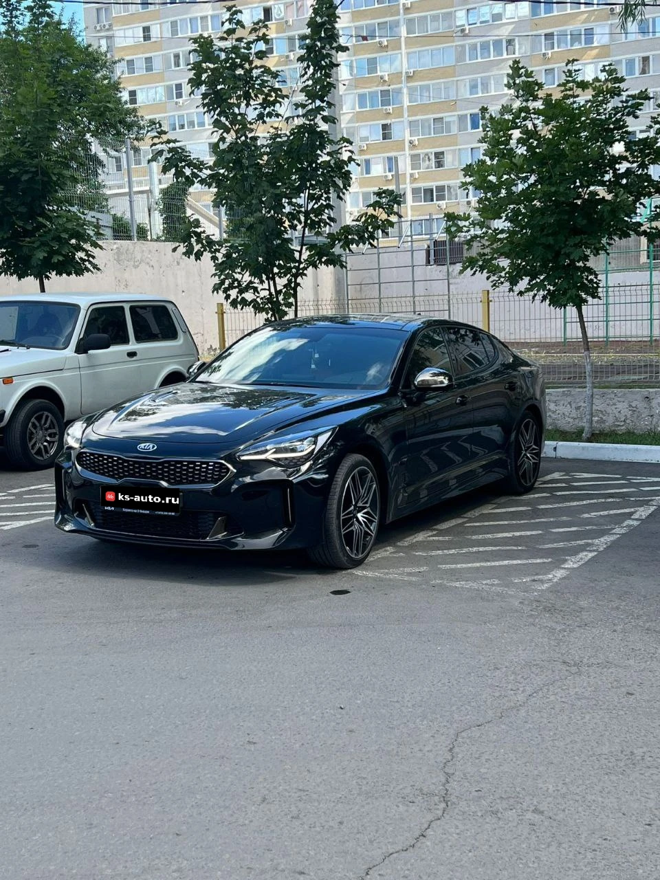 Kia Stinger, 2021г, полный привод, автомат