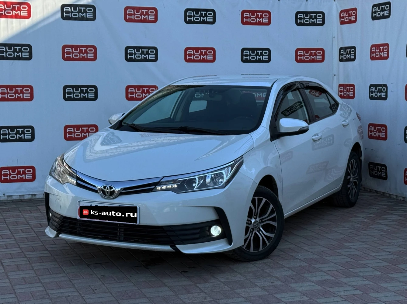 Toyota Corolla, 2014г, передний привод, вариатор