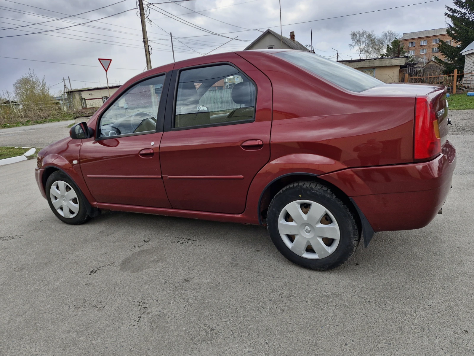 Renault Logan, 2009г, передний привод, механика