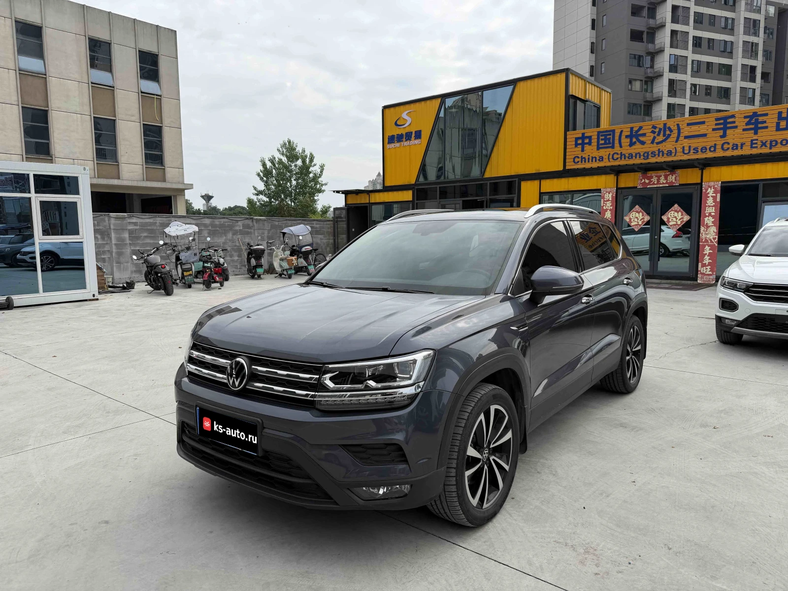 Volkswagen Tharu, 2022г, передний привод, робот