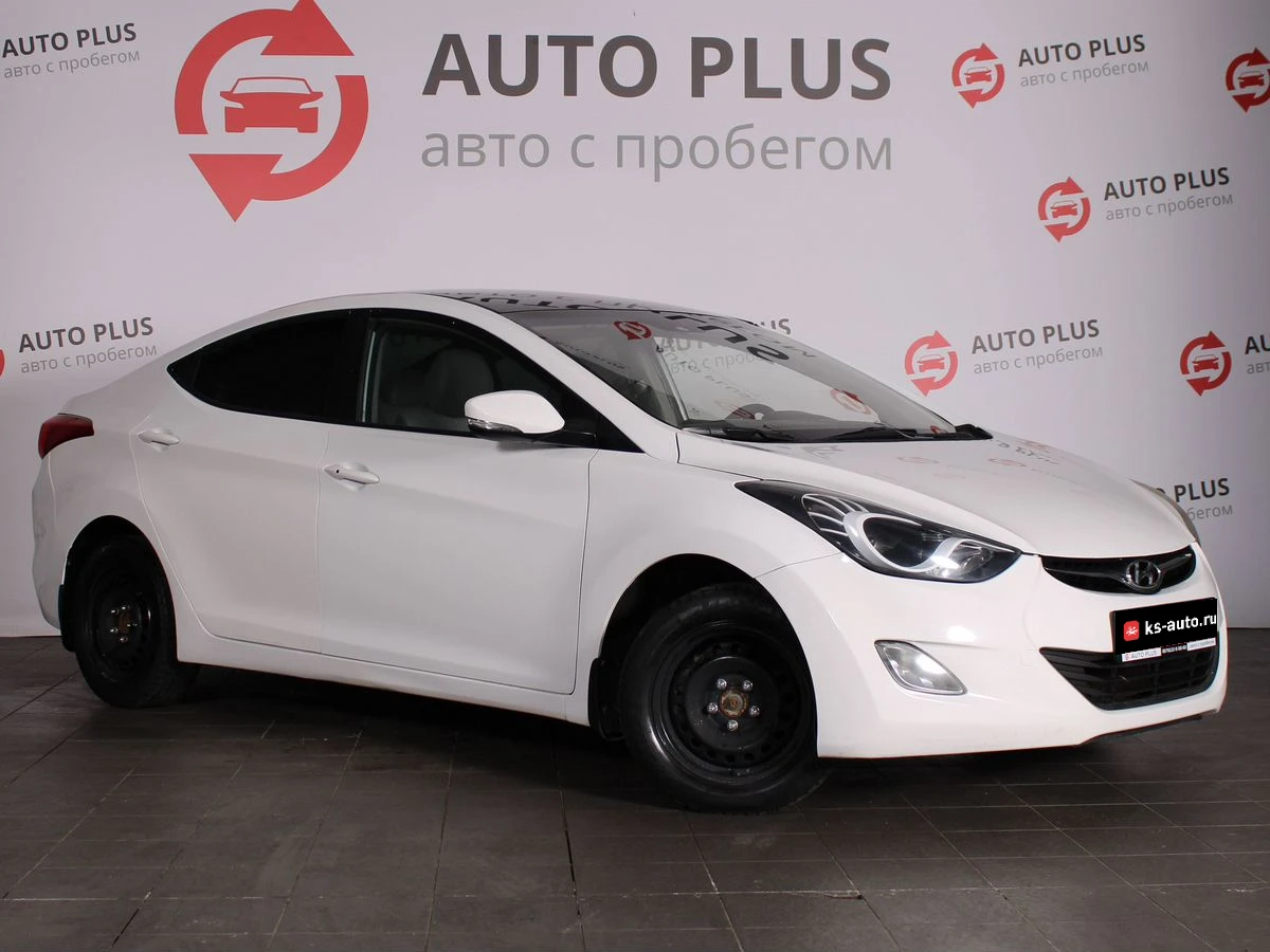 Hyundai Elantra, 2012г., передний привод, автомат