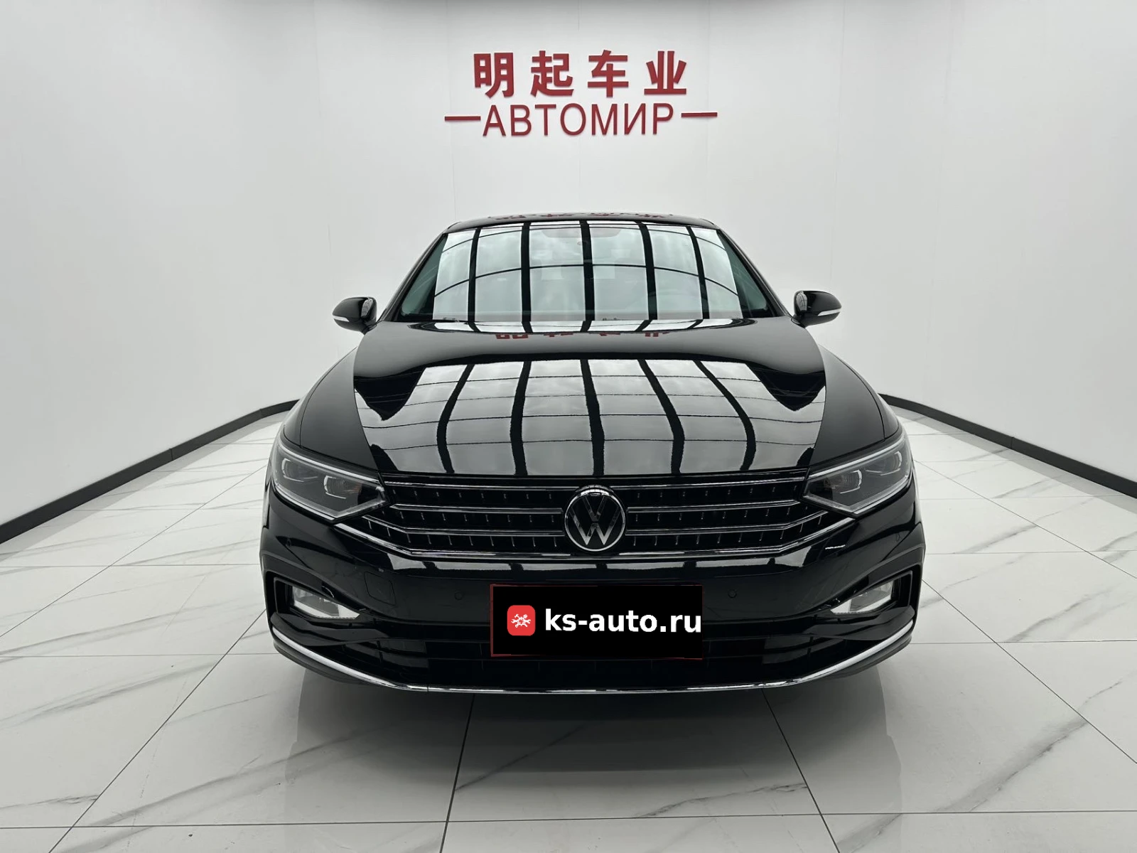 Volkswagen Magotan, 2023г, передний привод, робот