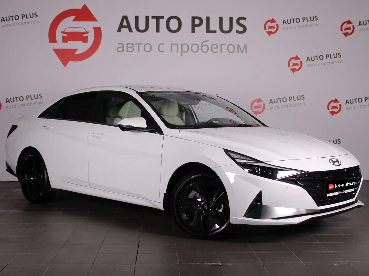 Hyundai Elantra, 2021г, передний привод, автомат