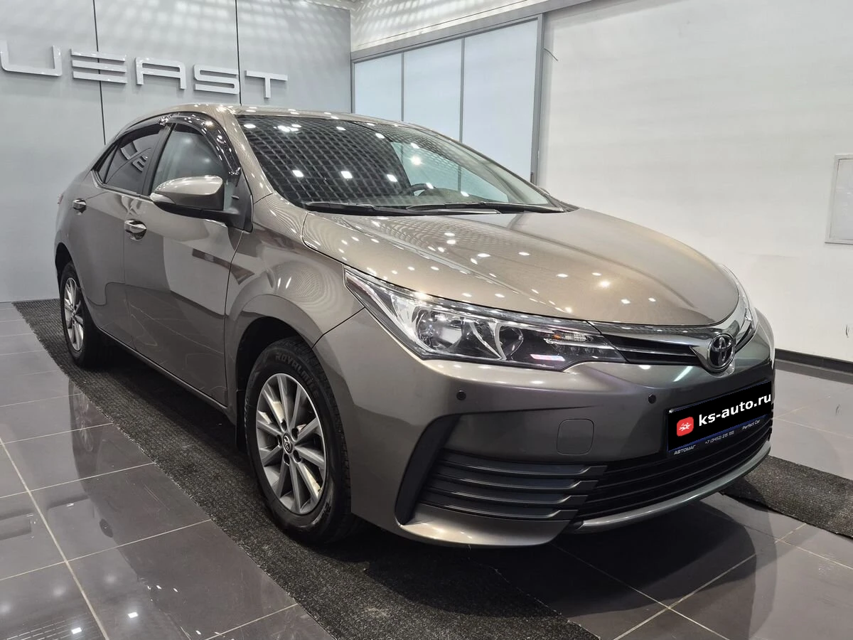 Toyota Corolla, 2016г., передний привод, вариатор