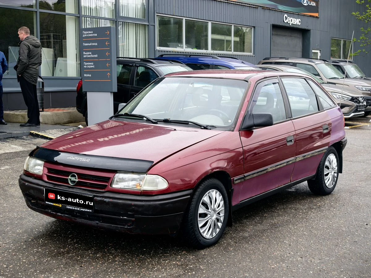 Opel Astra, 1992г, передний привод, механика