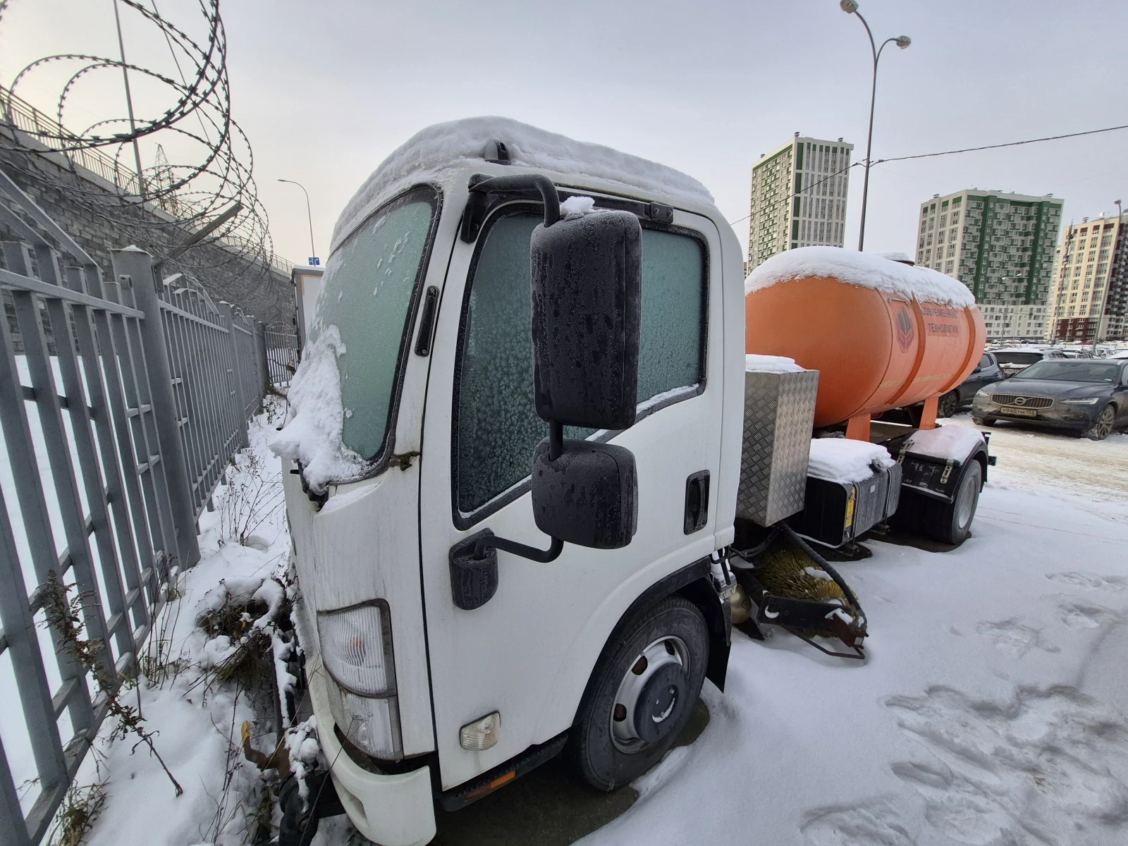 Isuzu Дорожная машина, 2016г