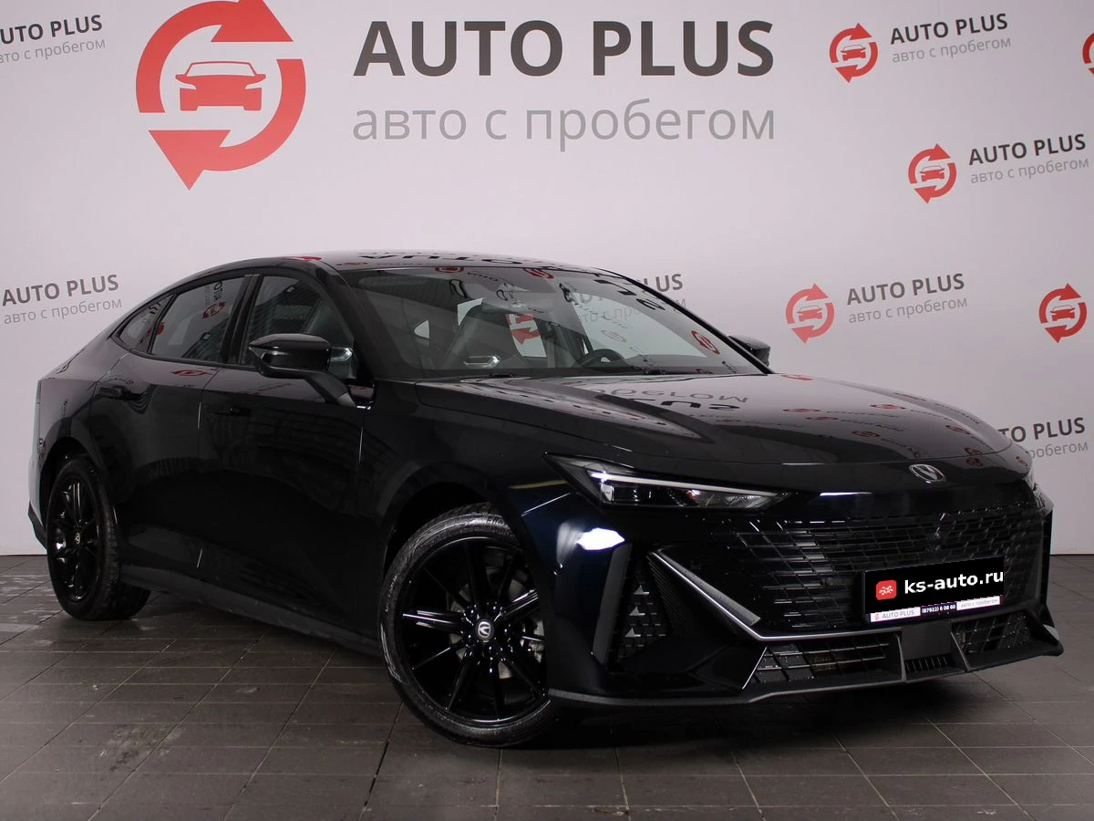 Changan UNI-V, 2023г, передний привод, робот