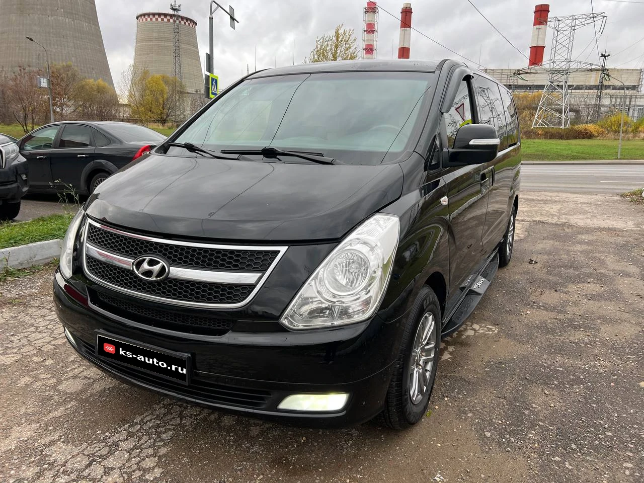Hyundai Grand Starex, 2012г, задний привод, автомат