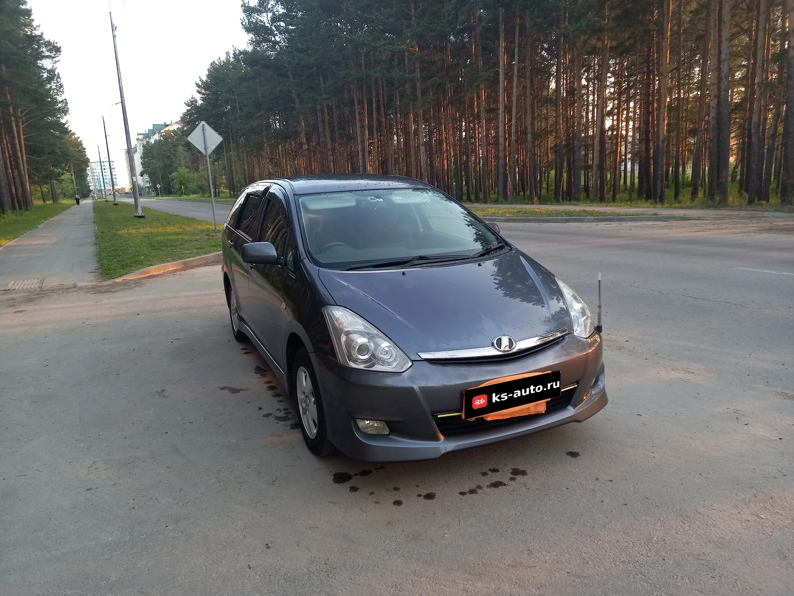 Toyota Wish, 2008г, передний привод, автомат