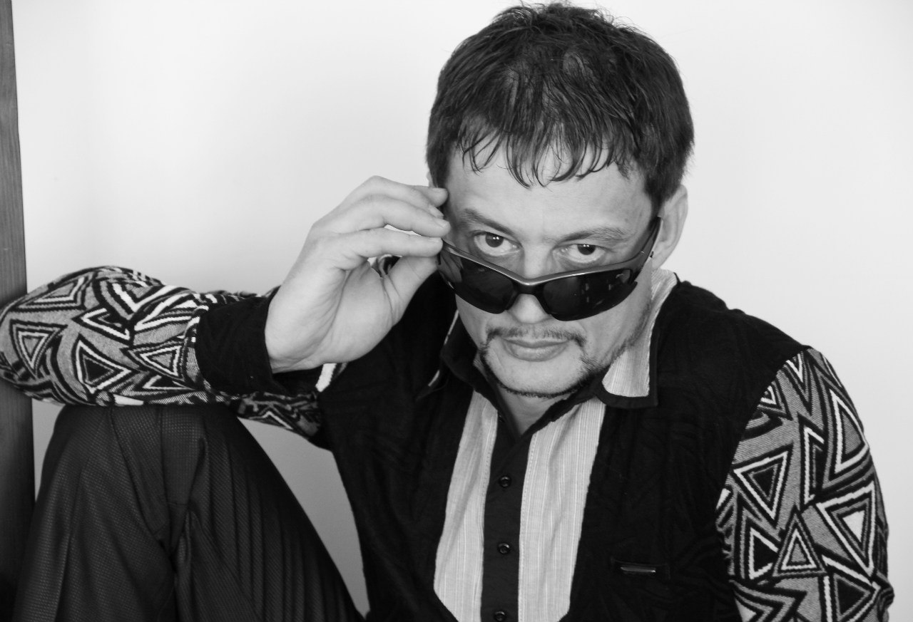 Борис Гузов