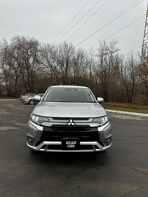 Mitsubishi Outlander, 2019г., полный привод, автомат