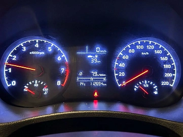 Hyundai Solaris, 2019г, передний привод, механика