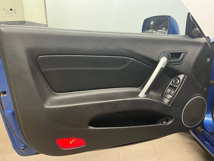 Hyundai Tiburon, 2004г., передний привод, механика