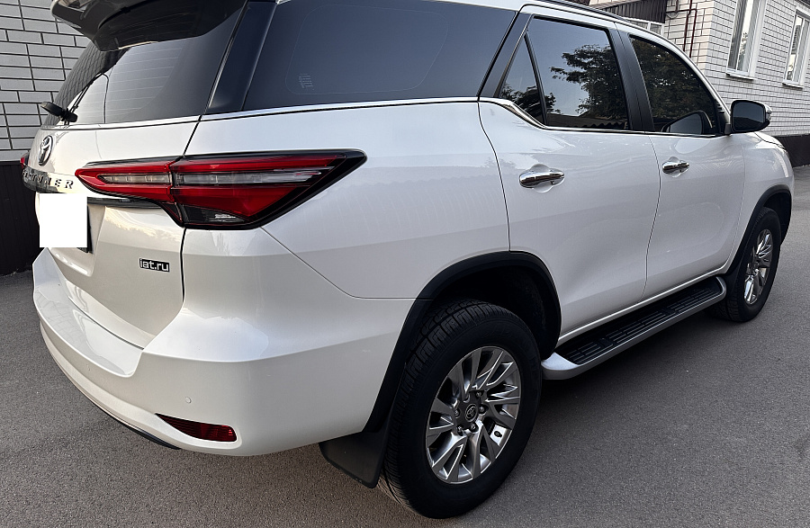 Toyota Fortuner, 2021г., полный привод, автомат