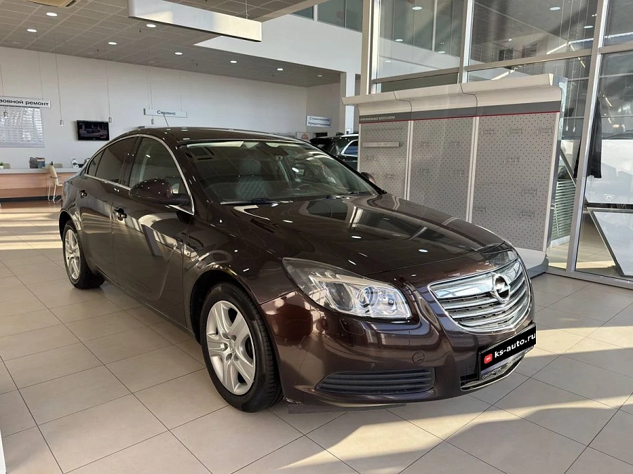 Opel Insignia, 2012г., передний привод, механика