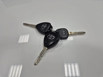 Toyota Corolla, 2011г., передний привод, автомат