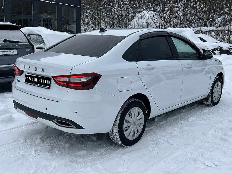 Lada (ВАЗ) Vesta, 2023г., передний привод, механика