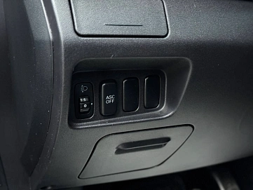 Peugeot 4007, 2009г, полный привод, вариатор