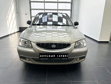 Hyundai Accent, 2010г, передний привод, автомат