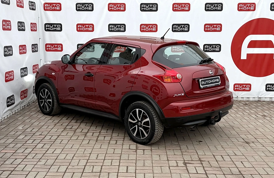 Nissan Juke, 2013г., передний привод, вариатор