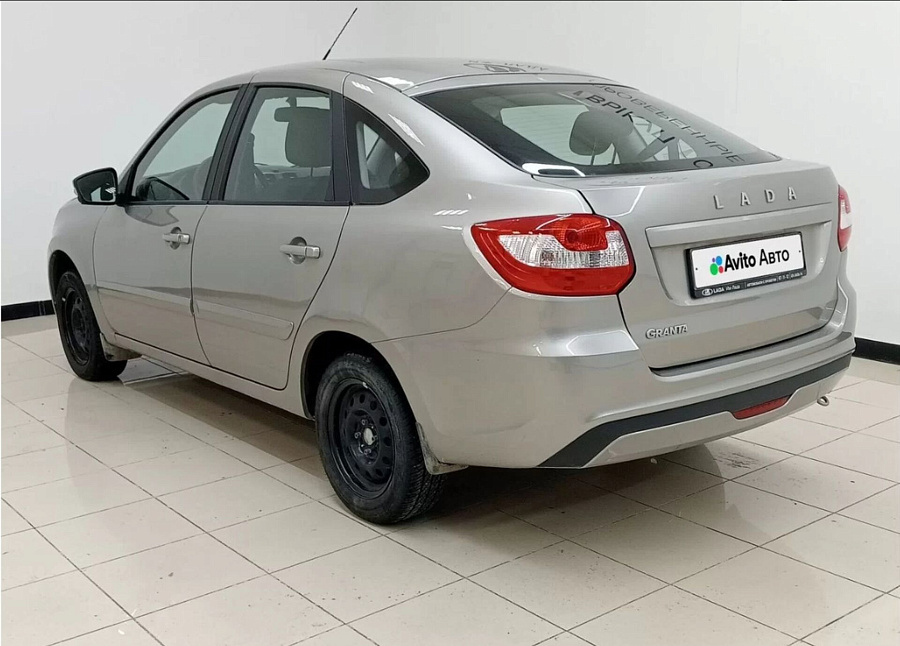 Lada (ВАЗ) Granta, 2022г., передний привод, механика