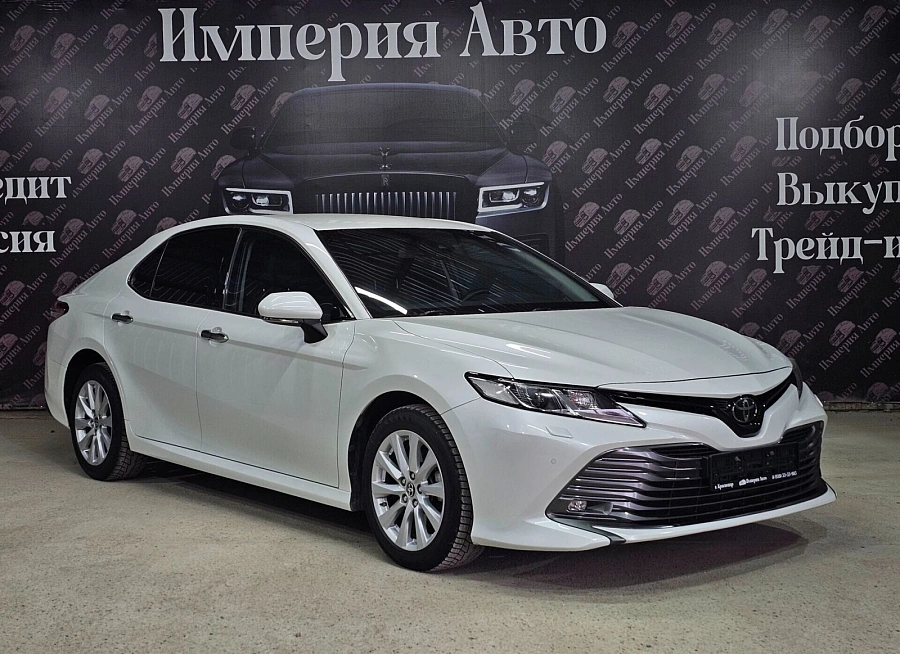Toyota Camry, 2020г., передний привод, автомат