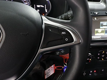 Renault , 2021г., передний привод, вариатор