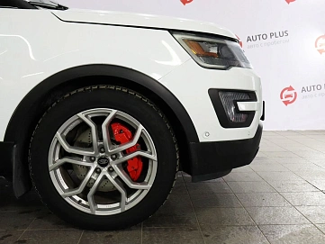 Ford Explorer, 2015г, полный привод, автомат