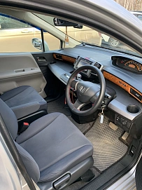 Honda Freed, 2010г, передний привод, вариатор