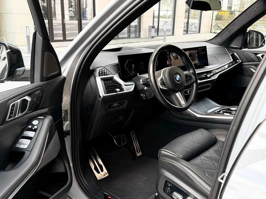 BMW X7, 2022г., полный привод, автомат