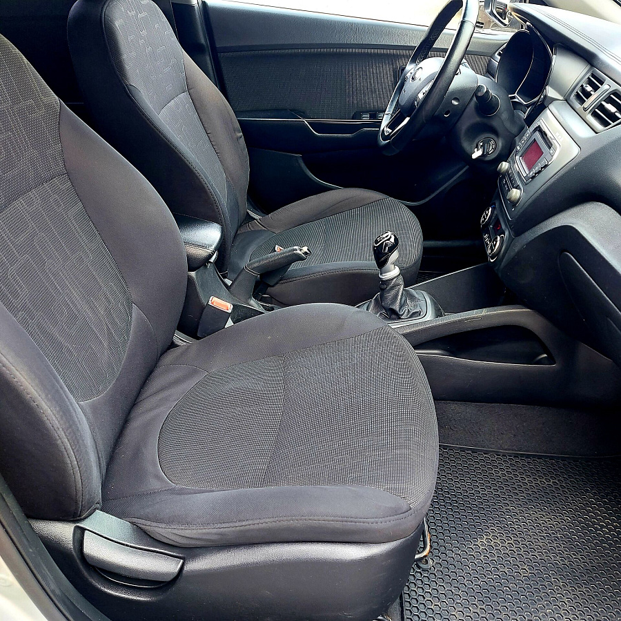 Kia Rio, 2013г., передний привод, механика