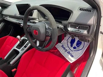 Honda Civic Type R, 2022г, передний привод, механика
