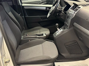 Opel Zafira, 2012г, передний привод, робот